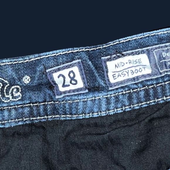 Miss Me Mid Rise Easy Bootcut Jeans Size 28x28 - Picture 3 of 7